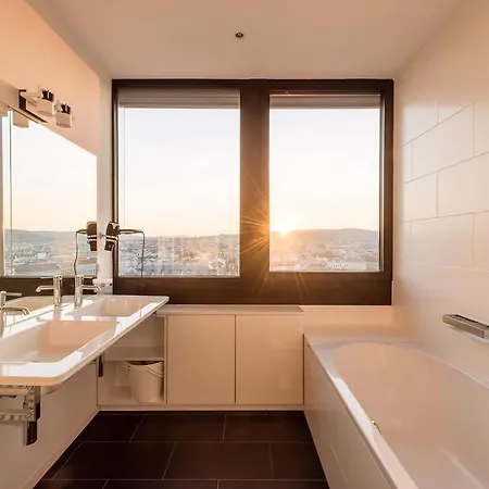 Skyflats In 16 Ottakring Apartment
