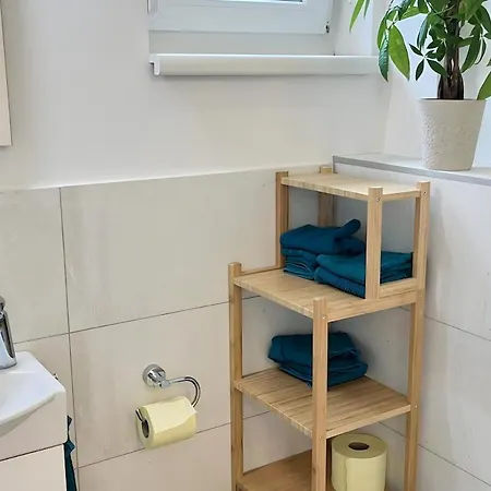 Mit Privatgarten & Salzwasserpool * Vienna