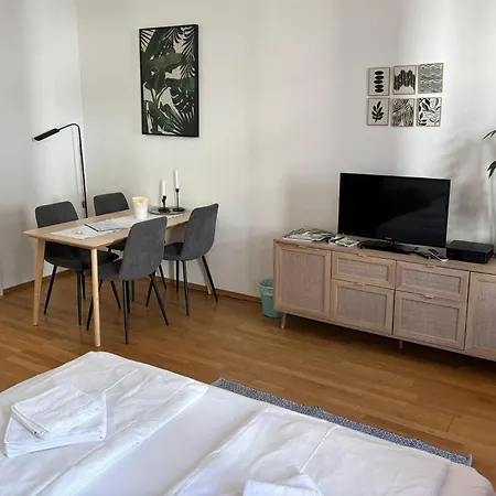 Casa Nostra - Helle Wohnung - Direkt Am Augarten * Vienna