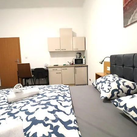 Grey Palazzo 1050 Aparthotel *