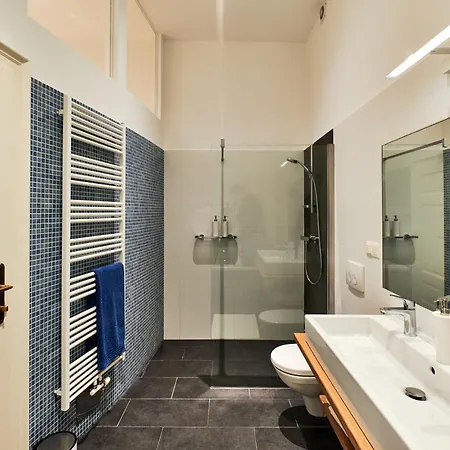 Spacious & Elegant, Ideal Location Apartmán *