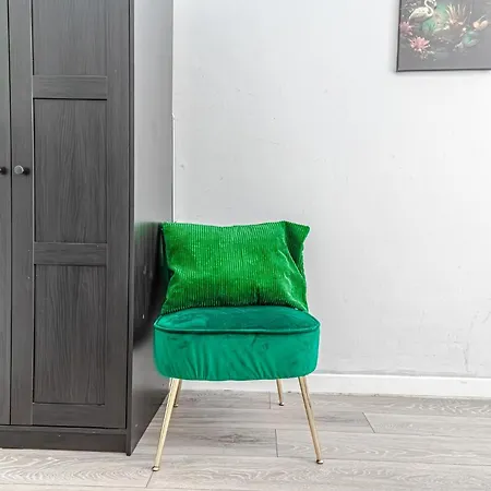 Budget-friendly 2br & 1lr, Delight Apartament