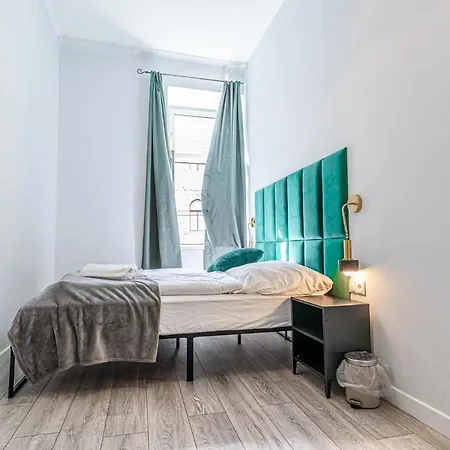 Budget-friendly 2br & 1lr, Delight