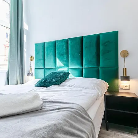 Budget-friendly 2br & 1lr, Delight Apartament