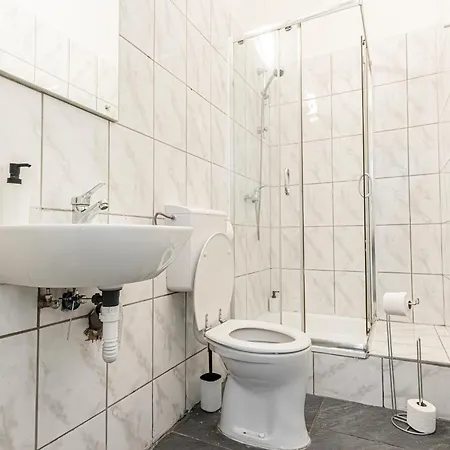 Budget-friendly 2br & 1lr, Delight *