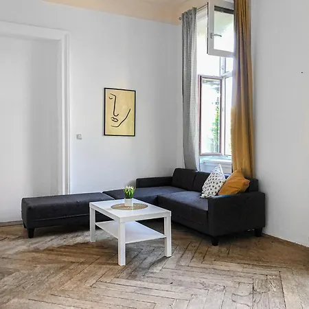 Apartment Vibrant 3br Near Akh Hospital - Perfect For Groups Vienna
