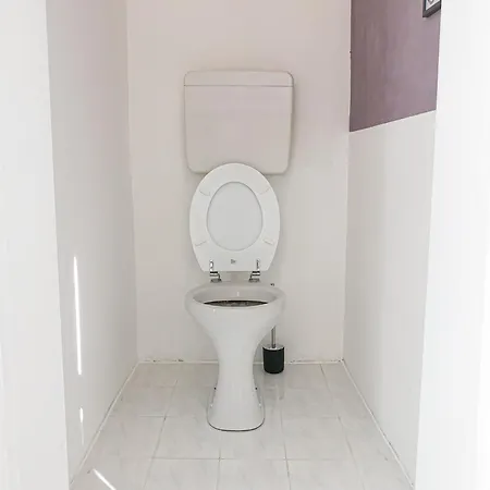 Apartment Vibrant 3br Near Akh Hospital - Perfect For Groups *