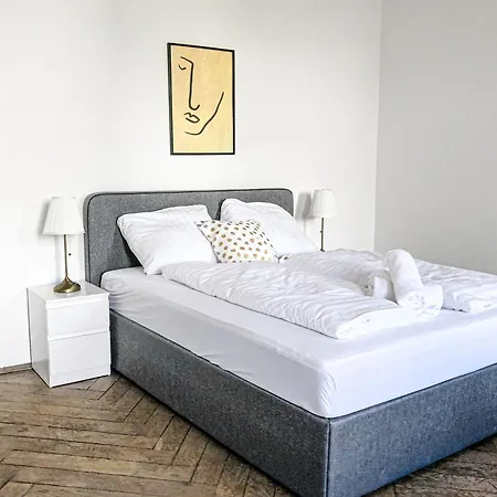 Vibrant 3br Near Akh Hospital - Perfect For Groups Apartment Vienna