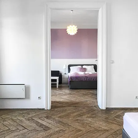 Vibrant 3br Near Akh Hospital - Perfect For Groups * Vienna