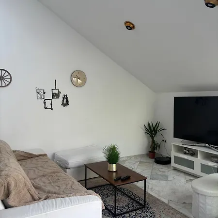 Apartment Apartment
