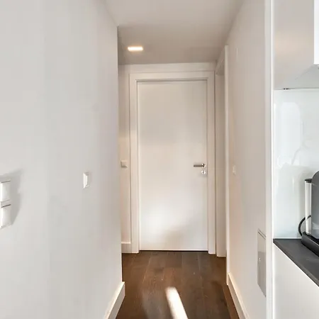 Apartment Long Term I 7 Minutes To Inner I At Metro *