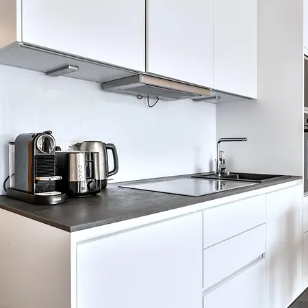 Apartment Long Term I 7 Minutes To Inner I At Metro