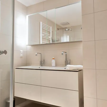 Apartment Long Term I 7 Minutes To Inner I At Metro *