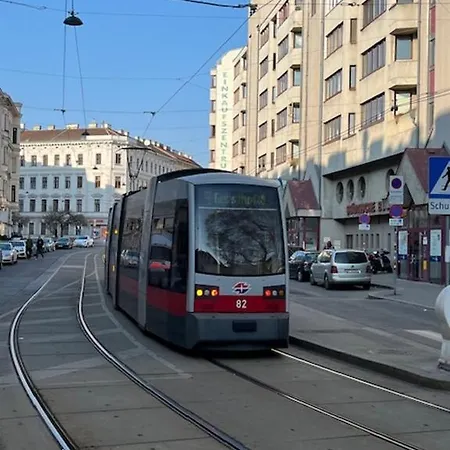 City&more! Hernals Mit 2 Schlafzimmer! Vienna