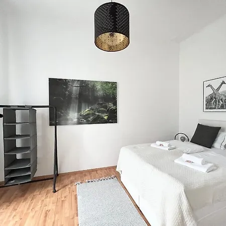 City&more! Hernals Mit 2 Schlafzimmer! Apartment
