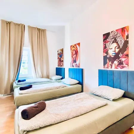 Spacious 4-bedroom Shared For Big Groups * Vienna