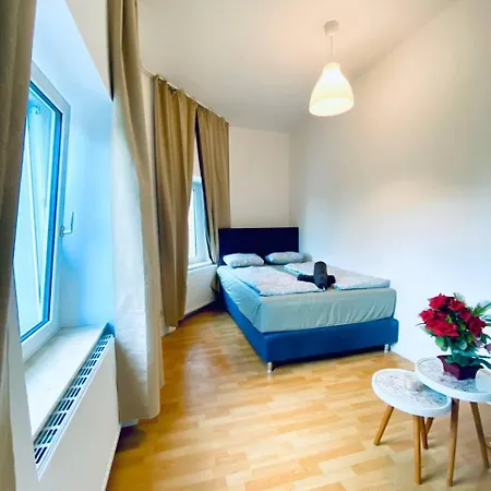 Spacious 4-bedroom Shared For Big Groups