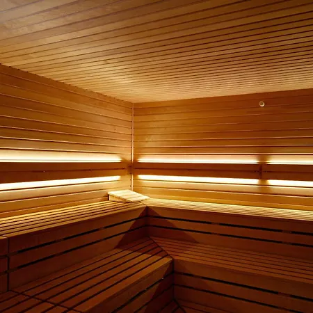 Отель Vienna Sporthotel