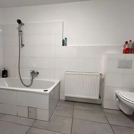 Brilliant Souterrain Apt. - Prater Amuesement Park *