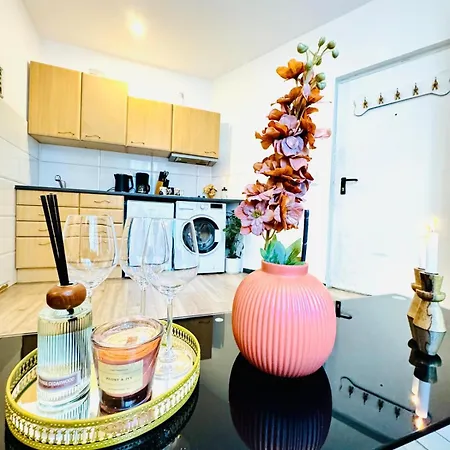 King - 10 Mins Walk From Downtown