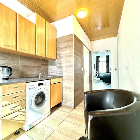 Apartment Comfy For Up To 3p, 10min To Fac Platz *