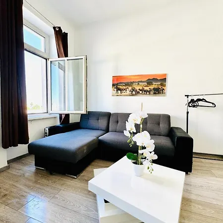 Apartment Comfy For Up To 3p, 10min To Fac Platz
