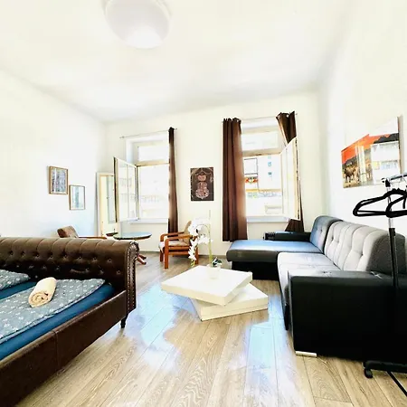 Apartment Comfy For Up To 3p, 10min To Fac Platz *