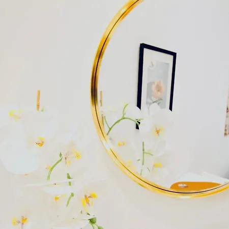 Super Cozy 5 Bedroom Shared 10min Walk To Augarten