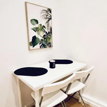 Apartment Super Cozy 5 Bedroom Shared 10min Walk To Augarten Vienna