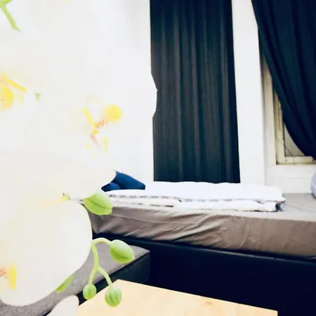 Apartment Super Cozy 5 Bedroom Shared 10min Walk To Augarten *