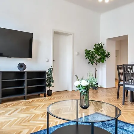 Fast Wifi I 4 Min To U3 Zipperer Strasse *