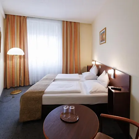 Continental Hotel-pension לינה וארוחת בוקר וינה