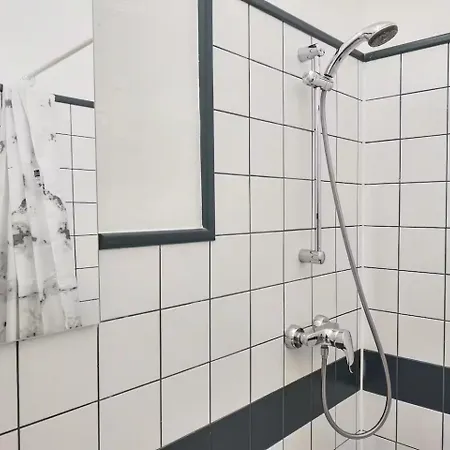 Very Apartments, 5 Min To Center, No Reception Hotel