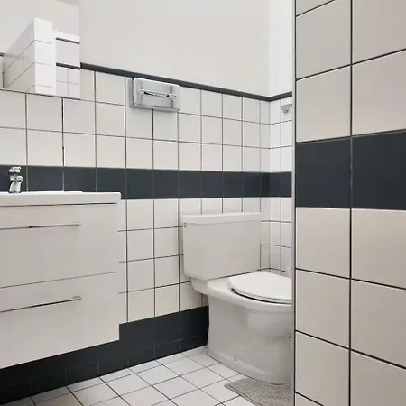 Very Apartments, 5 Min To Center, No Reception Hotel 3*