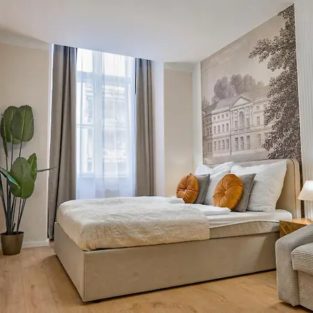 Very Apartments, 5 Min To Center, No Reception