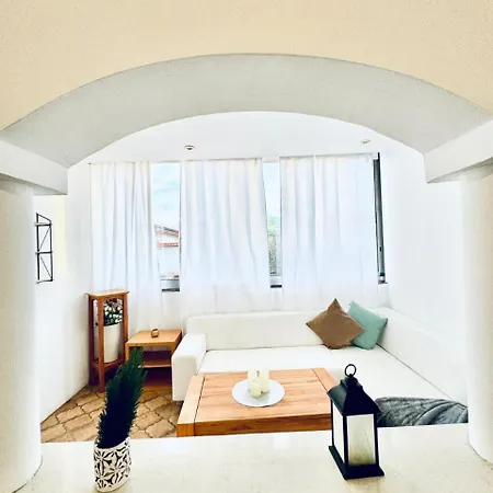 Cozy In A For Groups, 16-mins To Blumengaerten Apartment Vienna