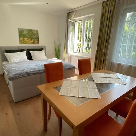 Skyvilla - Gartenwohnung Apartment *