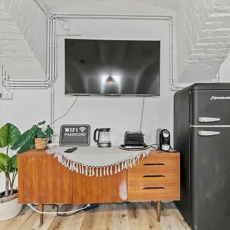 Apartment 6 Minutes To S-bahn I Souterrain Loft I Wifi