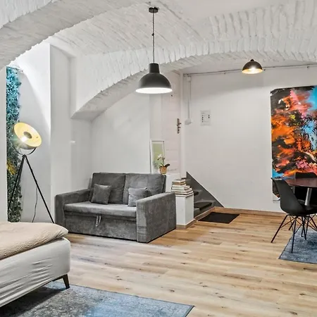 6 Minutes To S-bahn I Souterrain Loft I Wifi * Vienna