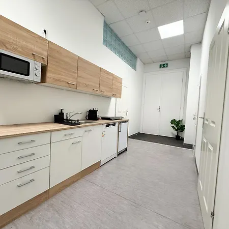 Hostel At 140
