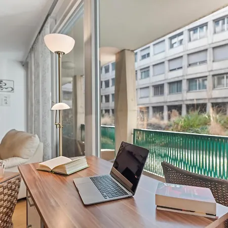 2-zimmer Wohnung, Im Zentrum, Garage, Terrasse *