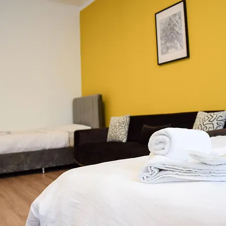 Hisa Apartment *