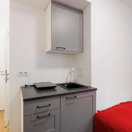 Modern * Bécs