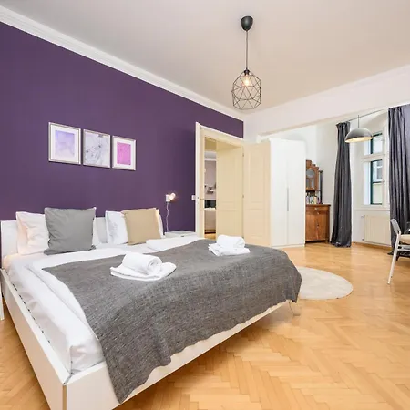 Appartement Central City Apartments Wenen