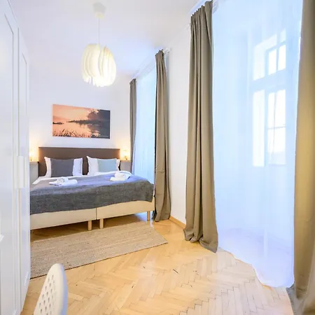 Appartement Central City Apartments Wenen