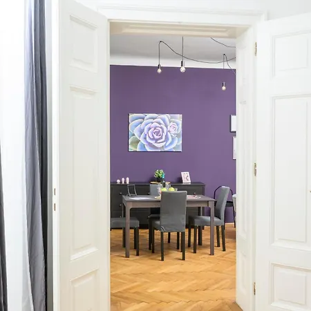 Central City Apartments Apartment *