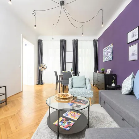 Central City Apartments Apartment *