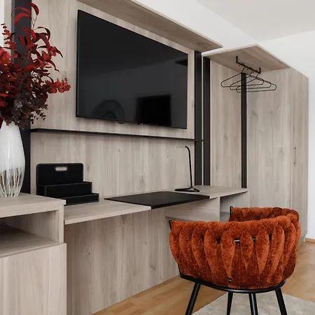 Neu! Mit Klimaanlage, Nahe Hauptbahnhof Apartment *