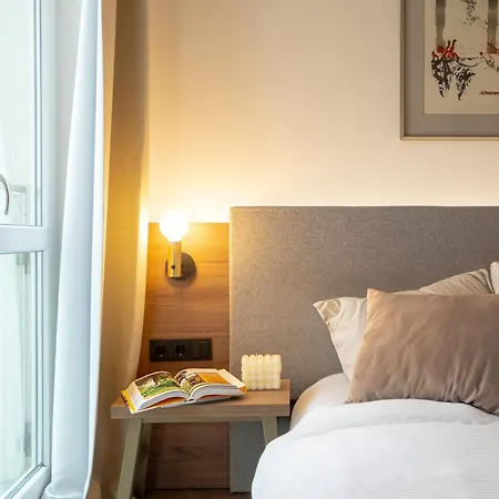Fortyplusone - Newly Renovated! Viena