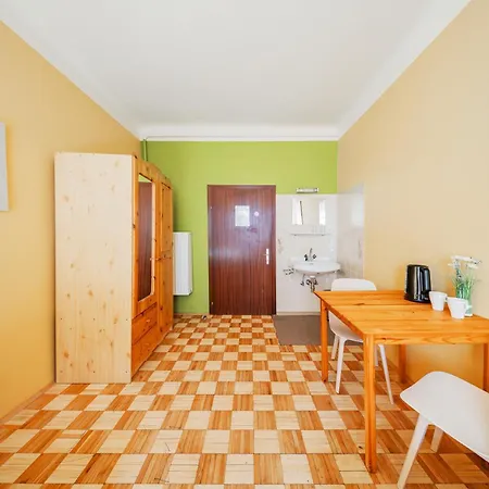 Hostel West *